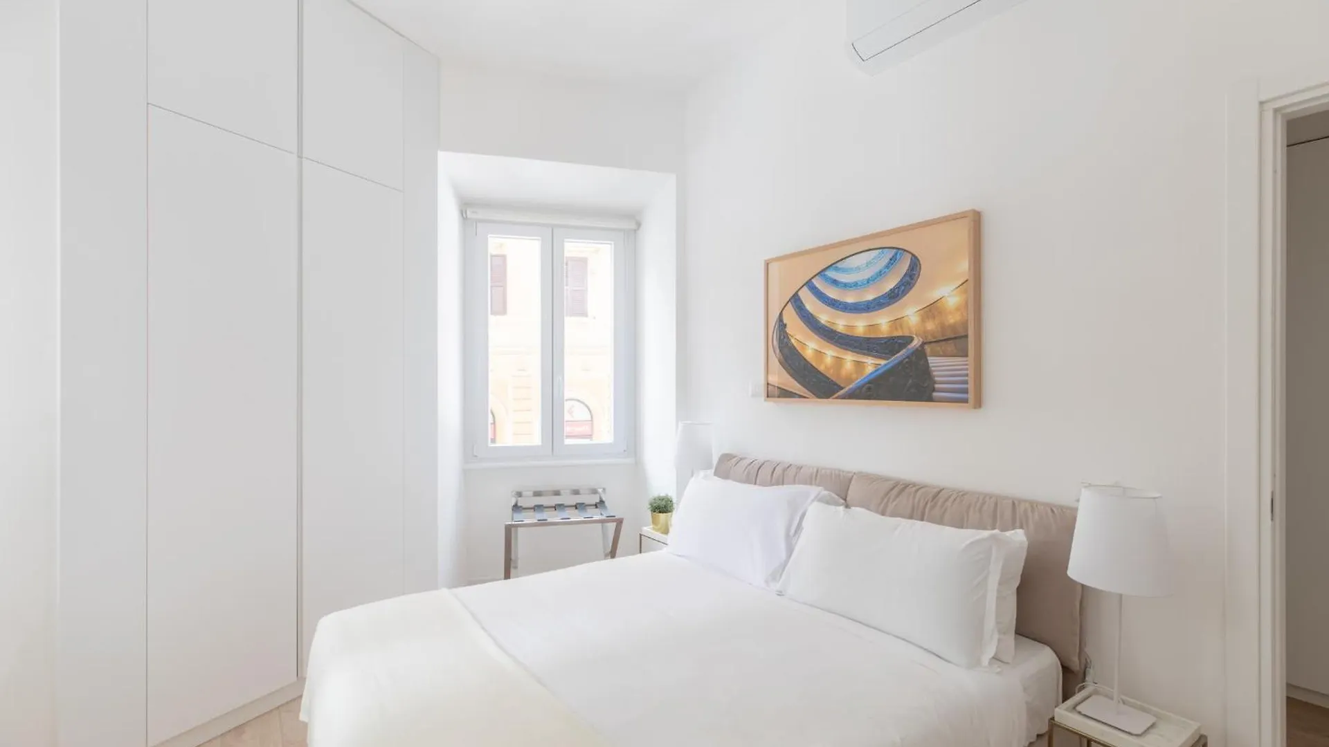 Iflat Vatican 2 Bedroom Design Apartment Rome