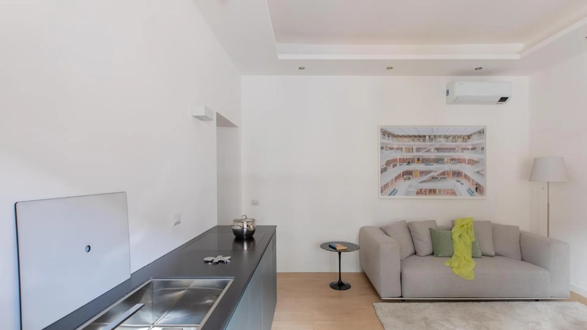 Iflat Vatican 2 Bedroom Design Apartment Rome Italy