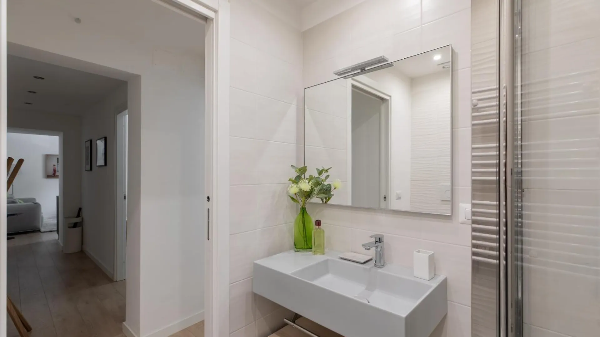 Iflat Vatican 2 Bedroom Design Apartment Rome 0*,  Italy
