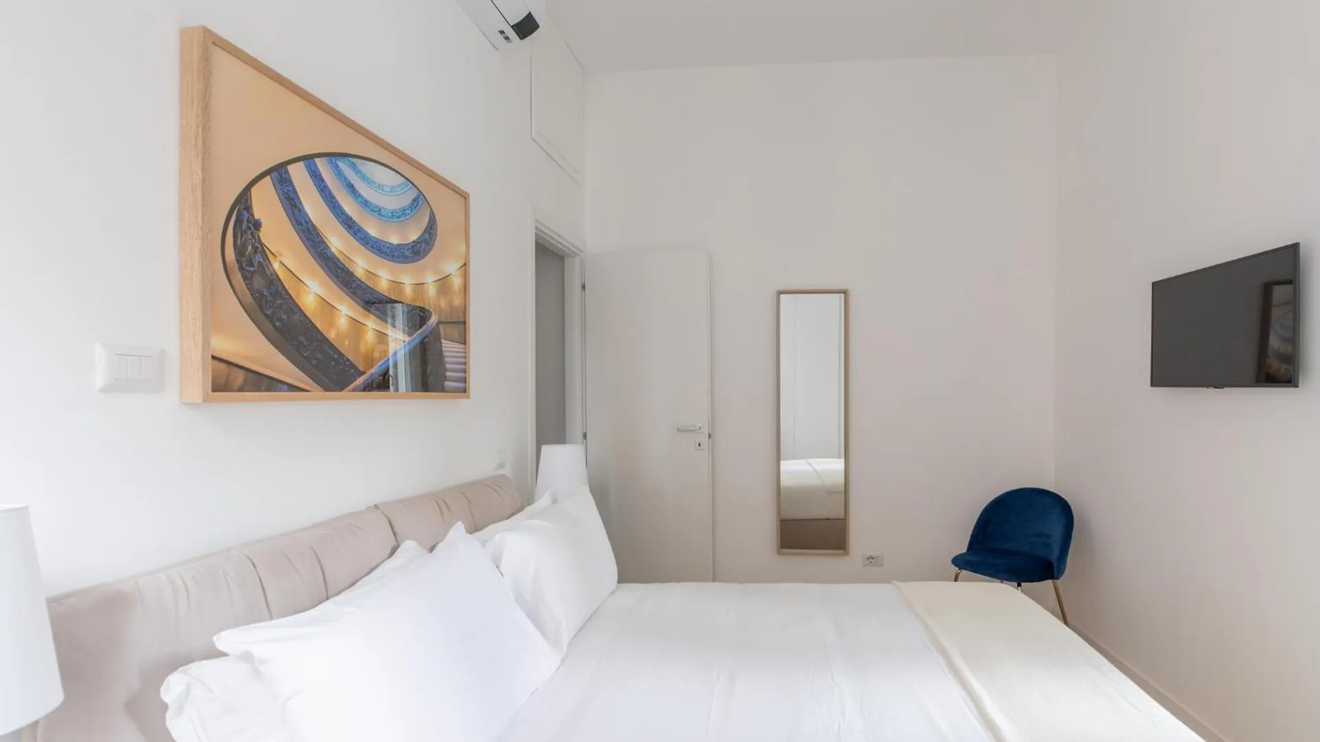 Iflat Vatican 2 Bedroom Design Apartment Rome